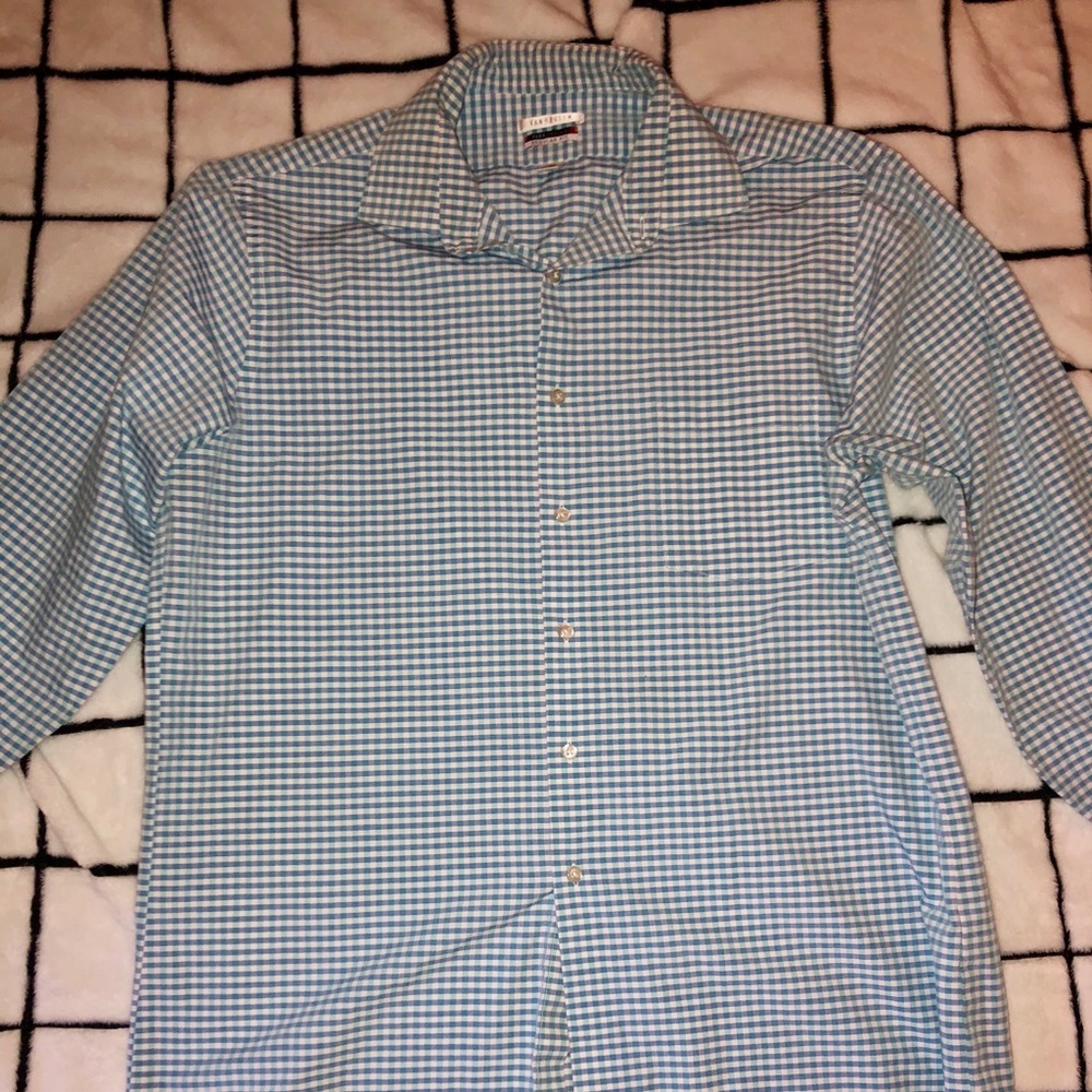Van Heusen button up
